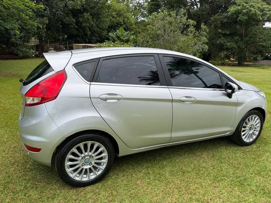 FORD FIESTA 1.6 TITANIUM HATCH 16V FLEX 4P POWERSHIFT